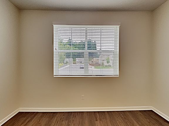 3rd image of 1720 Blacktail Ln