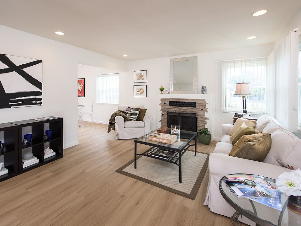1st image of 3426 Kelton Ave