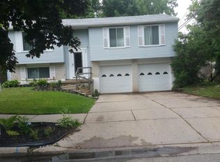 414 Dahlia Dr, Lansing, MI 48911