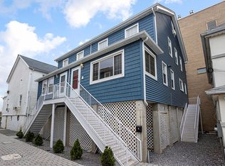 8 Webers Ct, Brooklyn, NY 11235