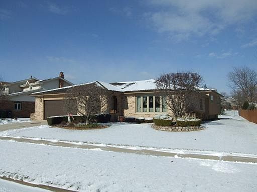 1st image of 11618 W Valley Brook Dr