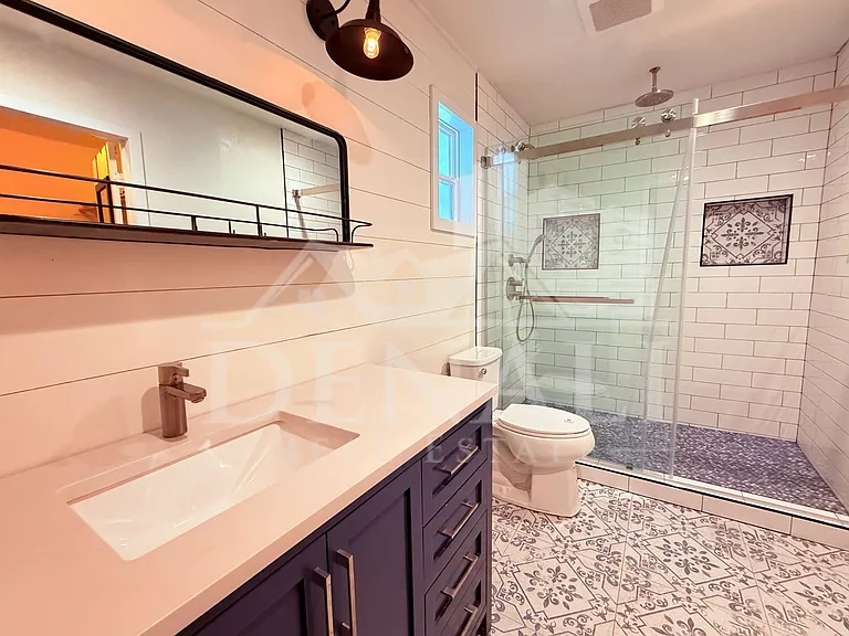 306 E Houston Ave — Photo 13