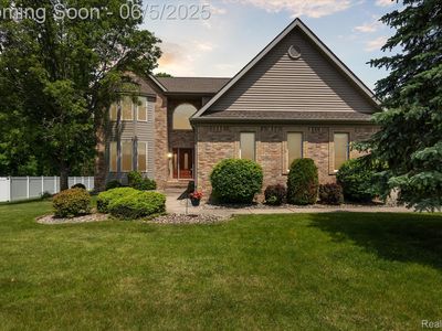 672 Morningside Dr, Grand Blanc, MI, 48439