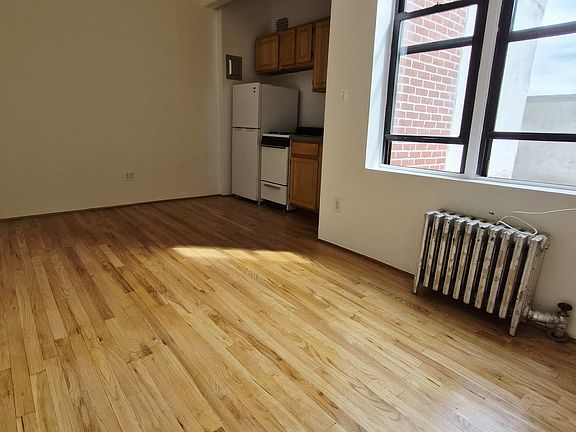 5th image of 206 W 106th St APT 62