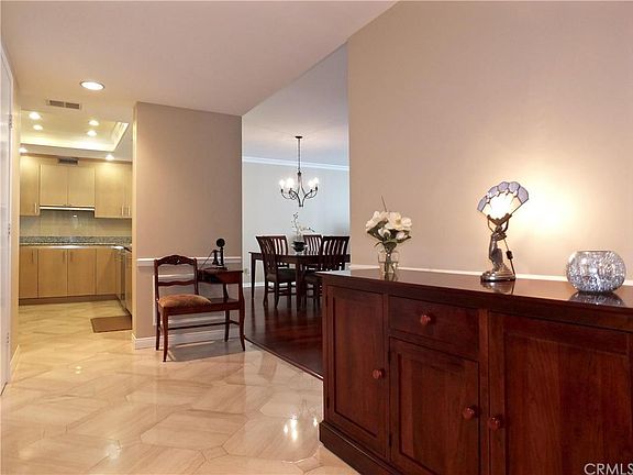 5th image of 850 E Ocean Blvd Unit 807