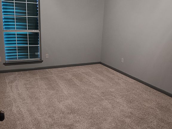 5th image of 6652 Yorktown Blvd
