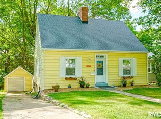 1617 W Circle Rd, Peoria, IL 61604