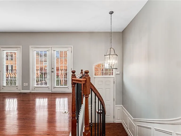 2784 Loftview Sq — Photo 5