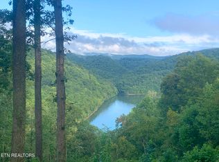 2581 Locust Grove Rd, New Tazewell, TN 37825