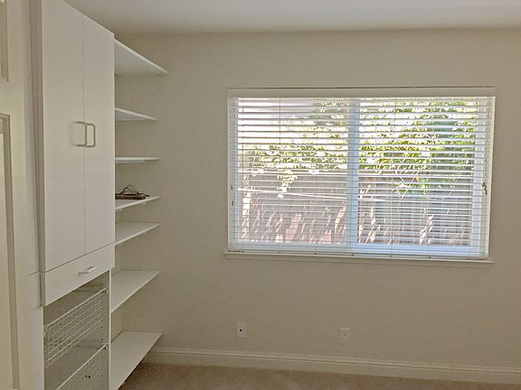 5th image of 10836 Linda Vista Dr