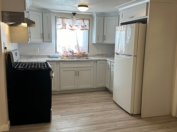 4th image of 404 W Papago St