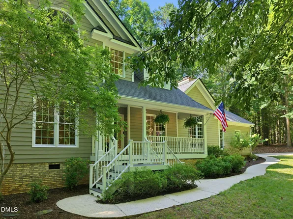 2304 Hideaway Ct, Raleigh, NC 27613