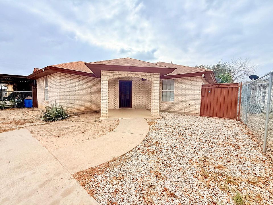1st image of 135 Murcia Dr