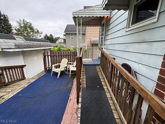 3rd image of 449 Marview Ave