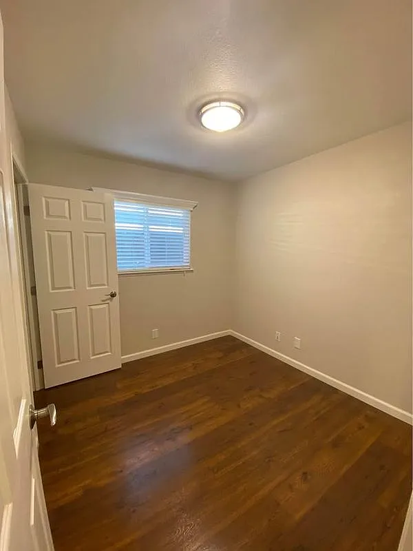 1 bed, 1.0 bath, 230 sqft, $800 — Photo 1