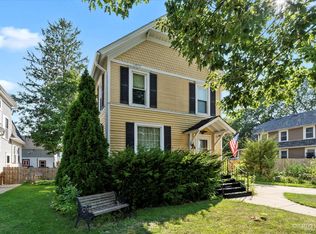 373 Seminary Ave, Aurora, IL 60505