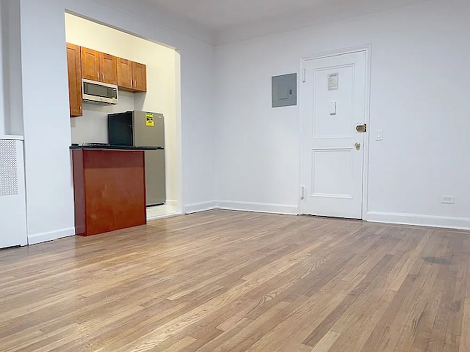 1st image of 57 W 58th St APT 4D