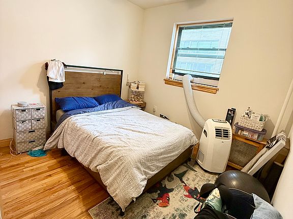 4th image of 334 W 71st St APT 6