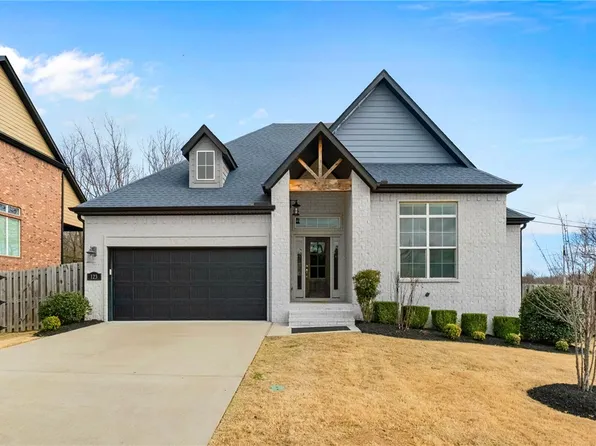 123 Angel Falls Ln, Springdale, AR 72762