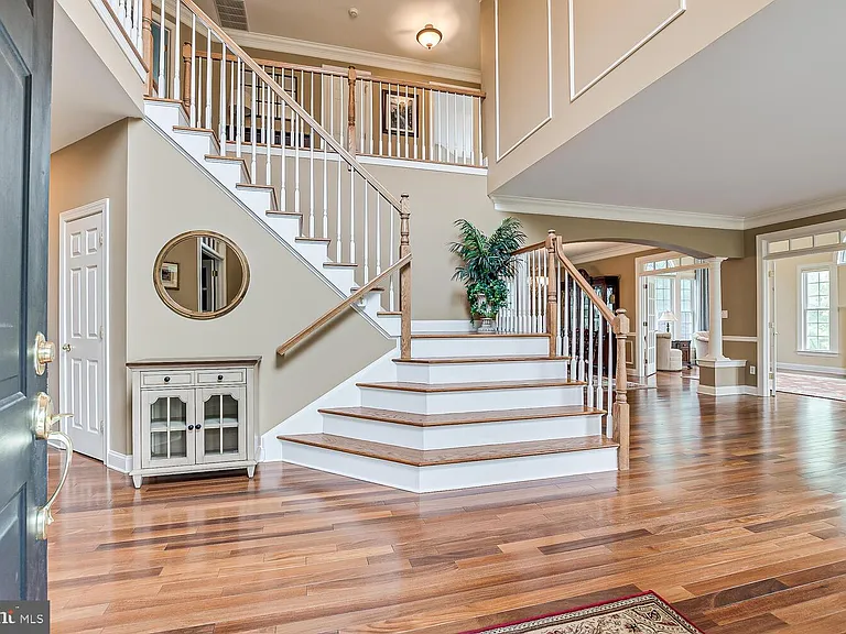 5 Erin Ct — Photo 4