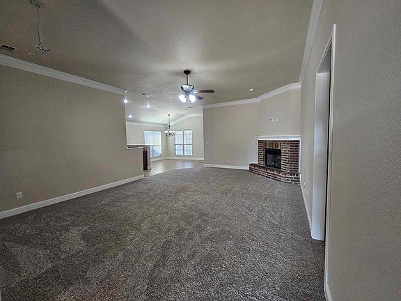 5th image of 300 Koufax Ct