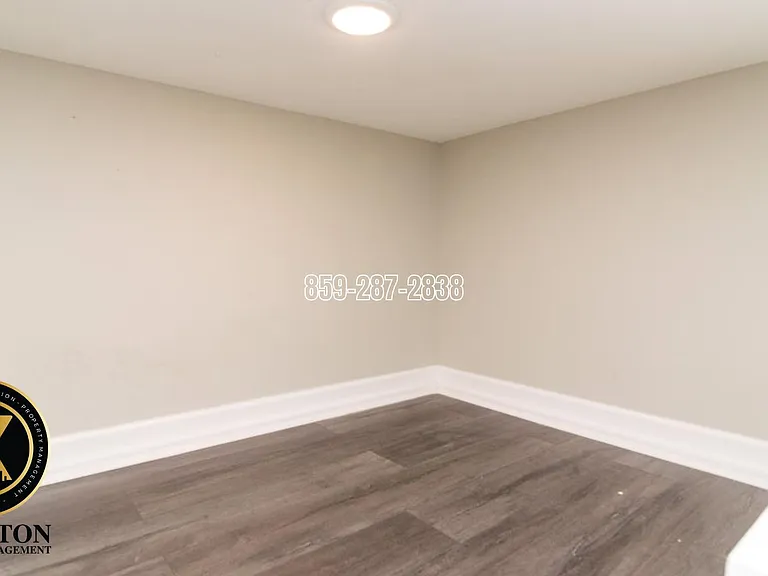 139 N. Hanover — Photo 10