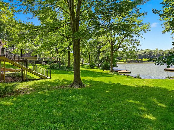 5th image of 528 N Cedar Lake Dr W