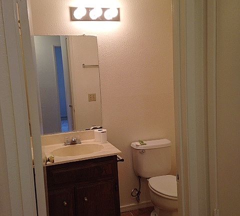 3rd image of 5601 Brush Creek Dr