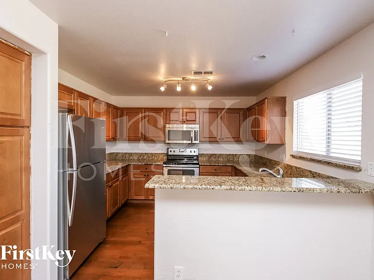 31315 N Shale Dr — Photo 4