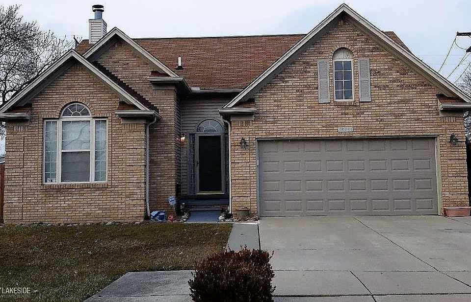 1st image of 18241 Blue Island Ct
