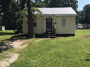 1736 W Webster St, Springfield, MO 65802