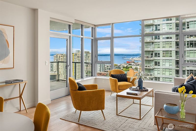 3rd image of 588 Bell Street #2408s