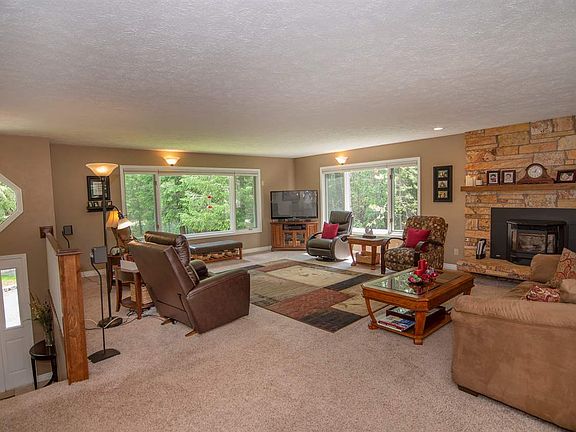 2nd image of 8807 N Ormond Ct