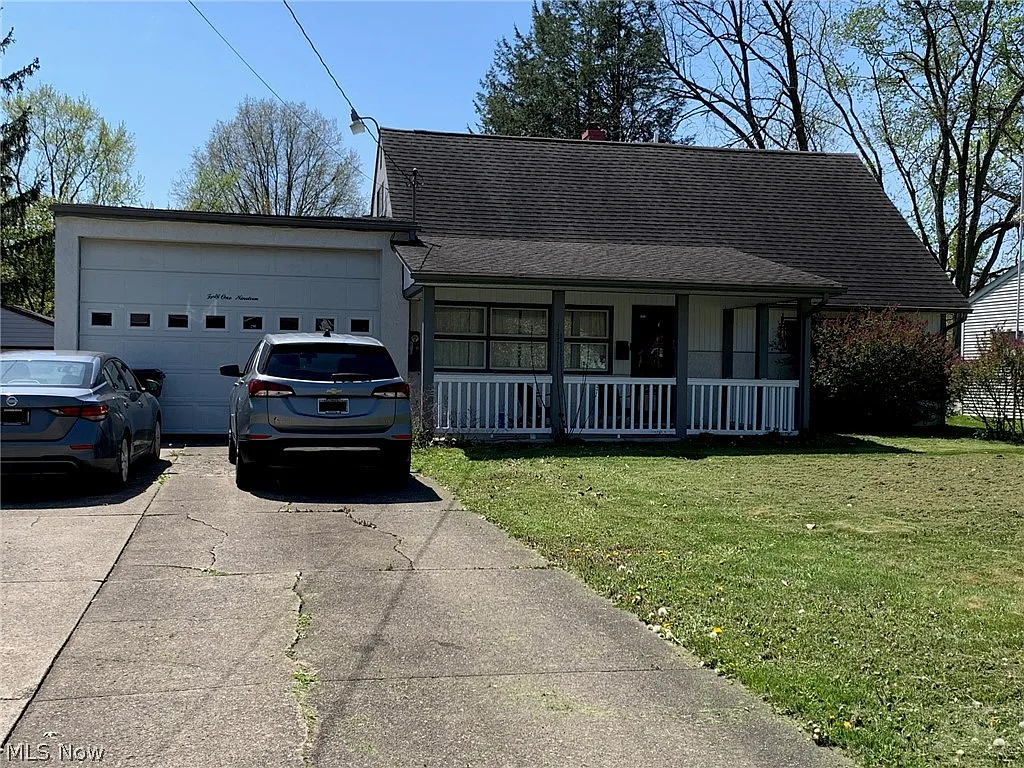 4119 Woodmere Dr photo 1