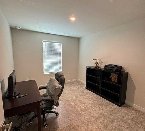 5th image of 512 Old Lime Pl