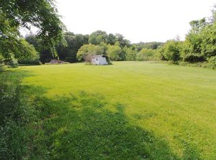 6515 1/2 Snake Trail Rd, Charleston, IL 61920