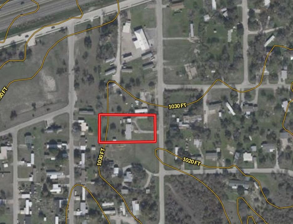 2nd image of 304 Newell Dr #R