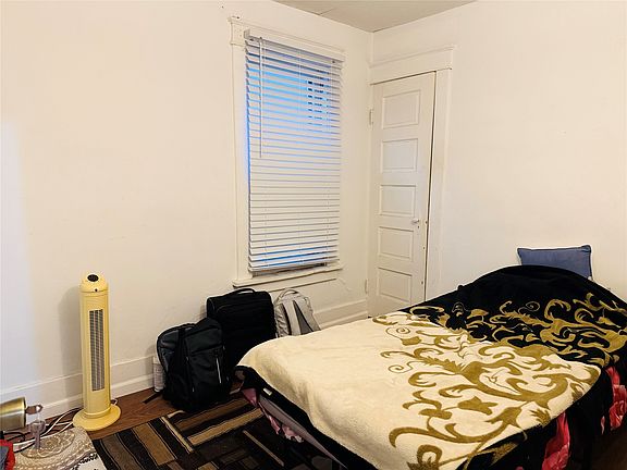 5th image of 914 Hess Ave