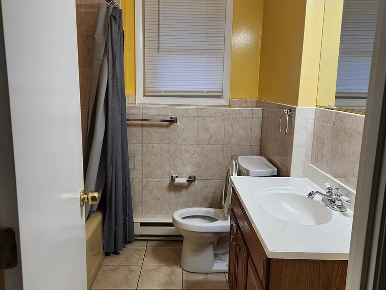 625 Cottage St #625 — Photo 14