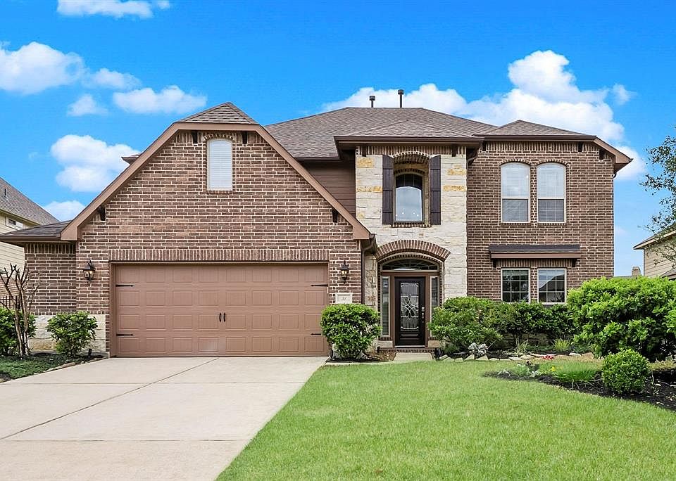 1st image of 31 S Greenprint Cir