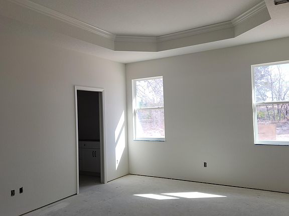 4th image of 18178 Maberly Rd