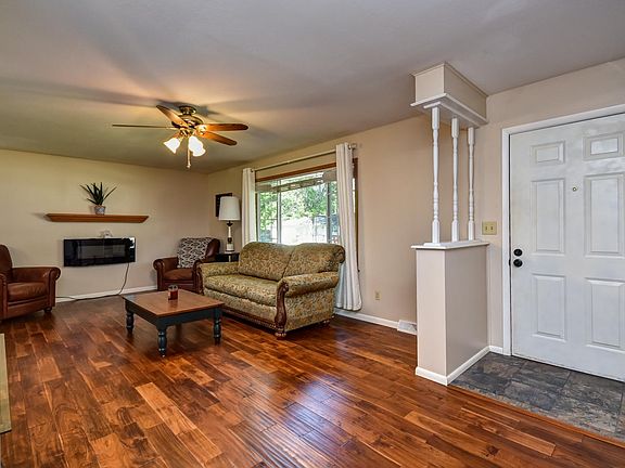 1319 Kevin Dr-6