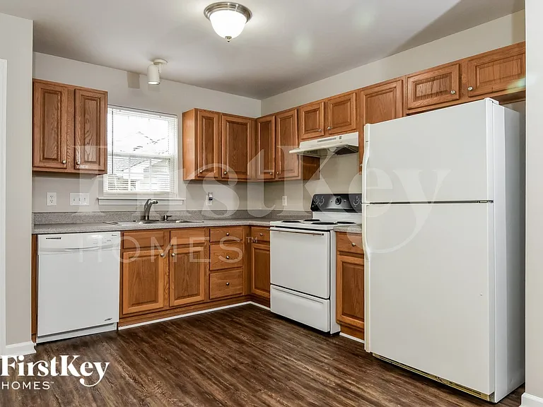 3629 Sherbourne Ln — Photo 6