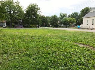 914 N Van Buren St, Litchfield, IL 62056