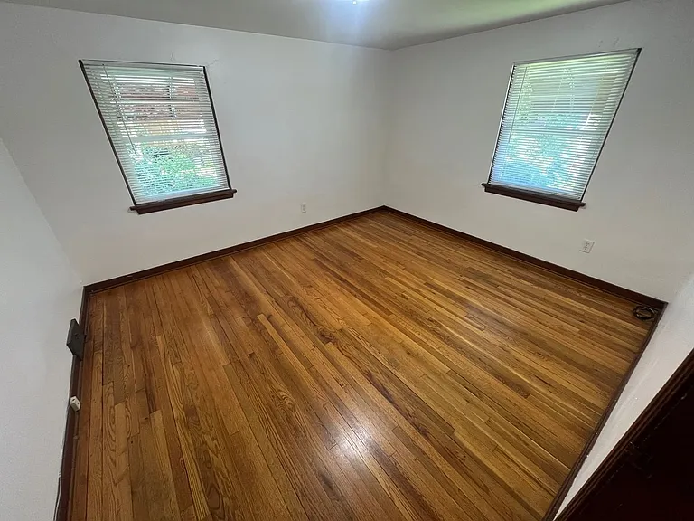 1114-1116 Ohio St — Photo 15