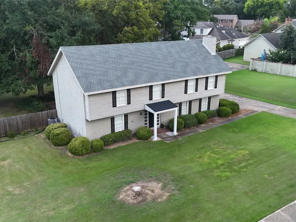 3110 Highfield Dr, Montgomery, AL 36111