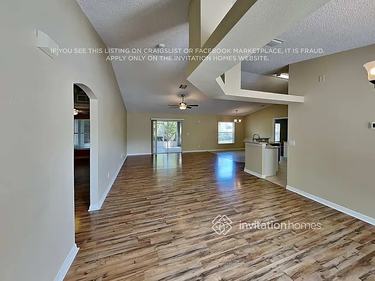 1633 Laramie Cir — Photo 17