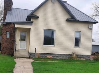 44 6th Ave S, Saint James, MN 56081