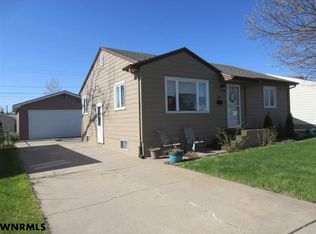 1945 O St, Gering, NE 69341