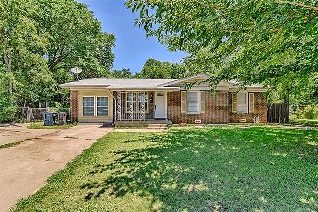 1st image of 4112 Schadt Ct